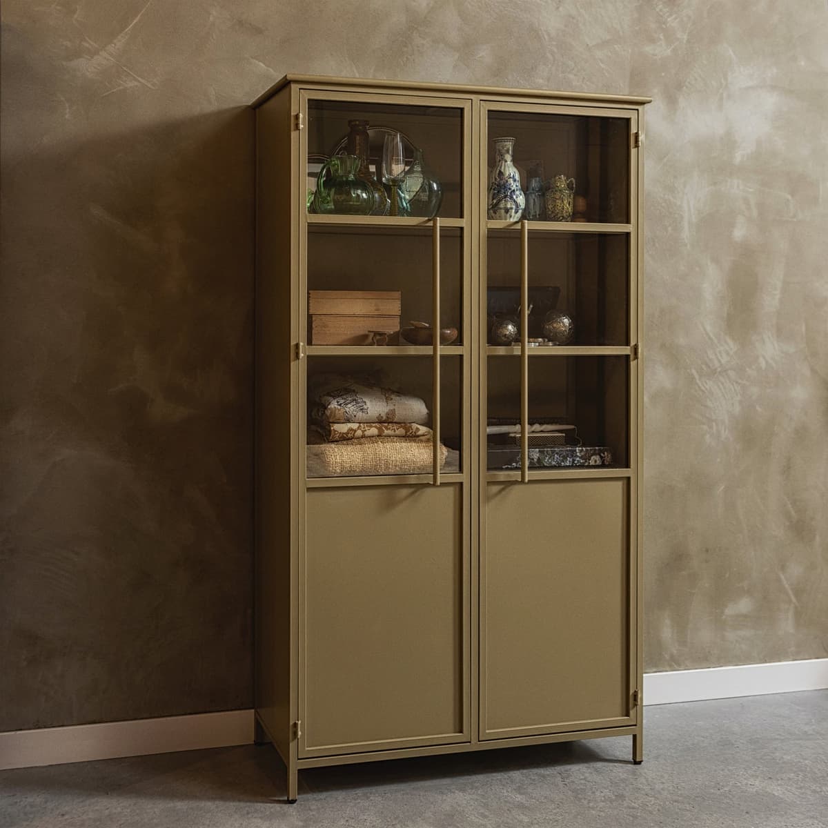 EXHIBIT VITRINEKAST METAAL KHAKI - 10